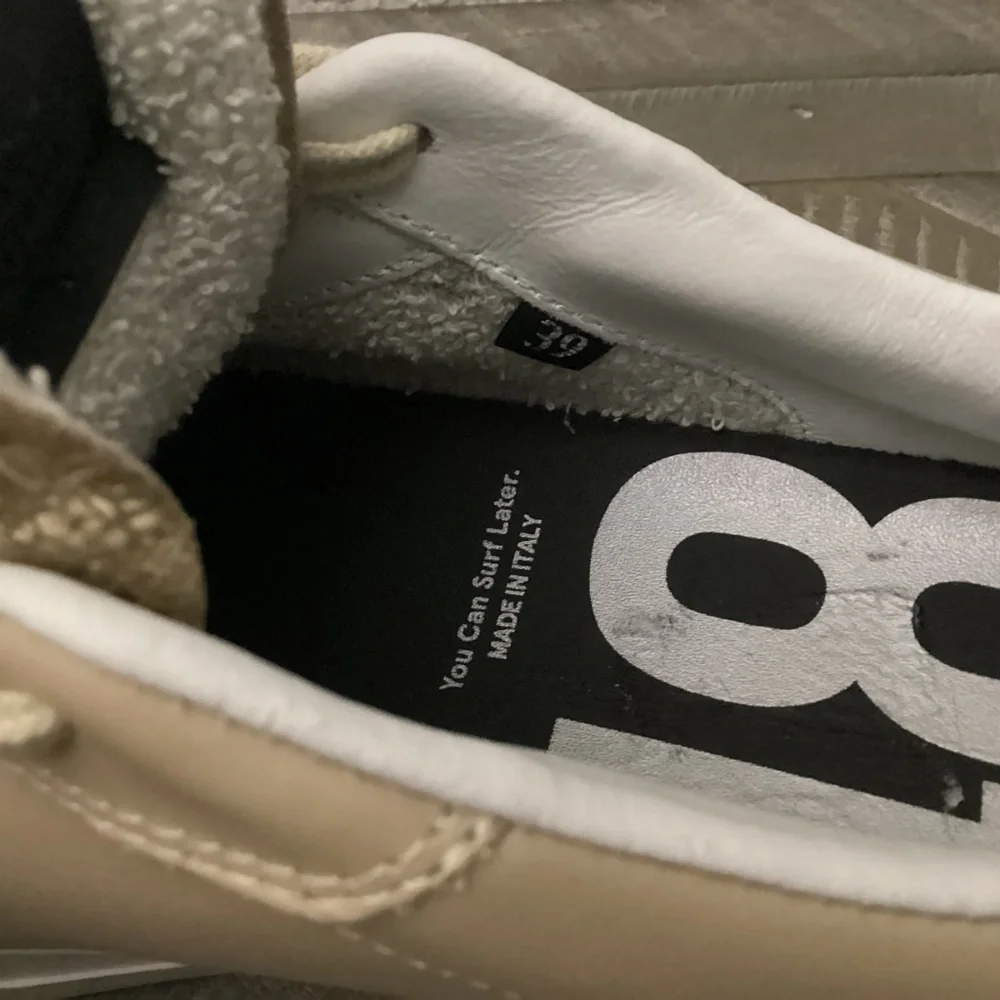 P448 Bali Platform Sneaker (Women) 8.5US / 39EU